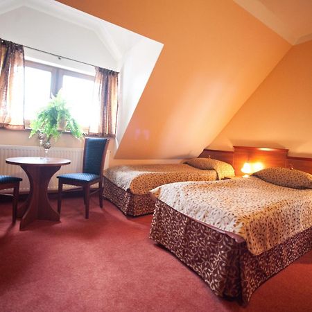 Hotel Concordia ป็อดกูชิน ภายนอก รูปภาพ