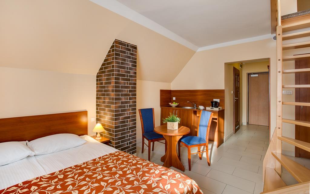 Hotel Concordia ป็อดกูชิน ภายนอก รูปภาพ